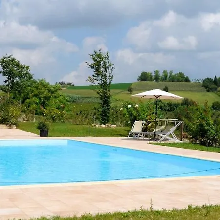 아파트 La Famulenta 17 *